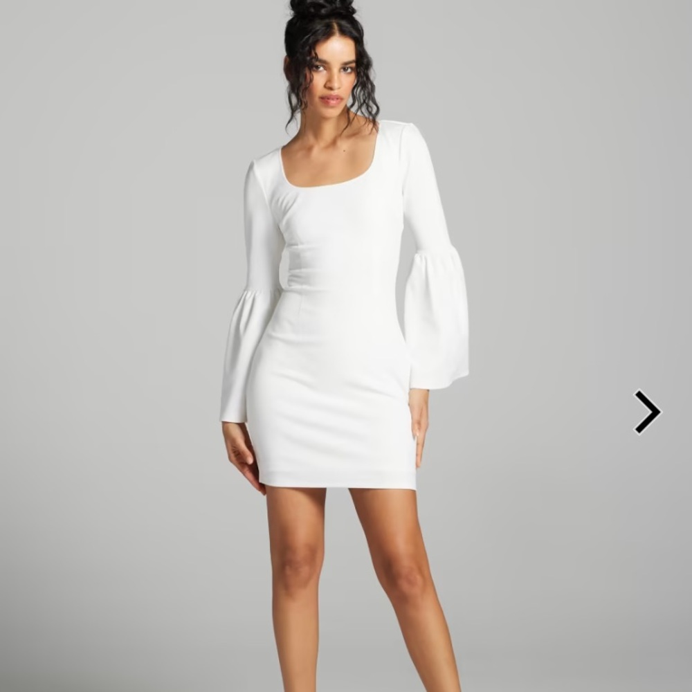 Brand new off white bell sleeve dress, unworn